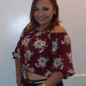 Meet your Posher, Damaris